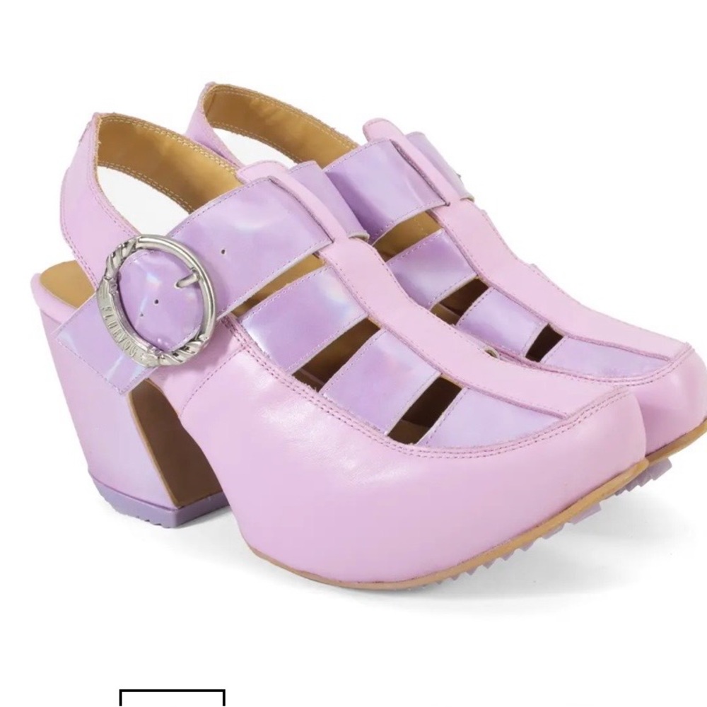John Fluevog Gator Lilac Patent Platform Slingback Mary Jane Heels